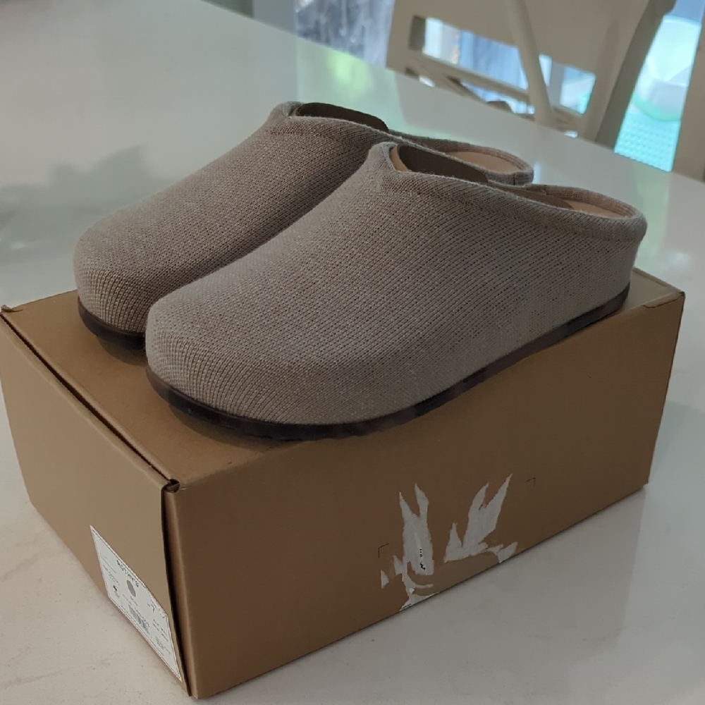 Rothy's Dove Casual Clogs